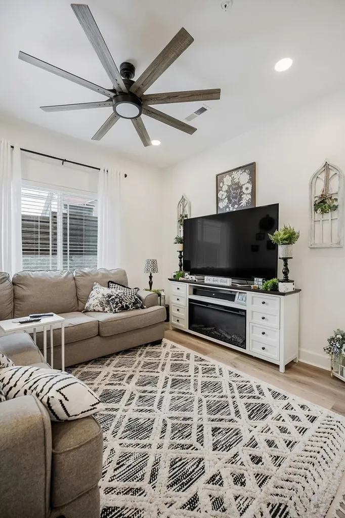 1038 E Main Street Unit 102 Livingston TN 38570