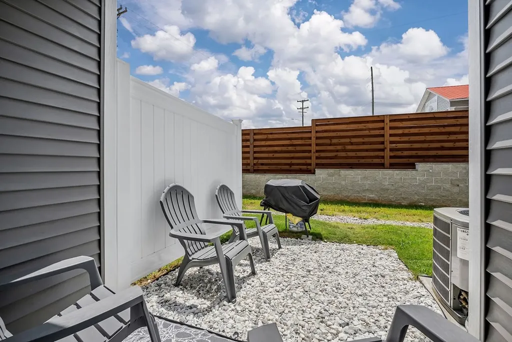 1038 E Main Street Unit 102 Livingston TN 38570