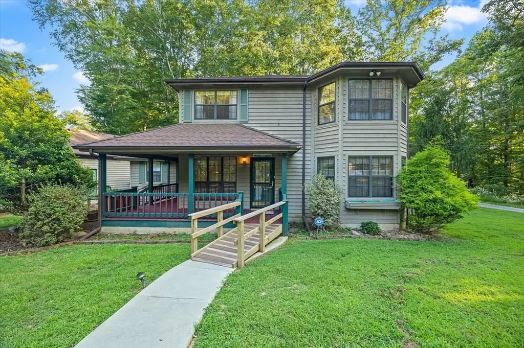 1111 Cherokee Road Byrdstown TN 38549