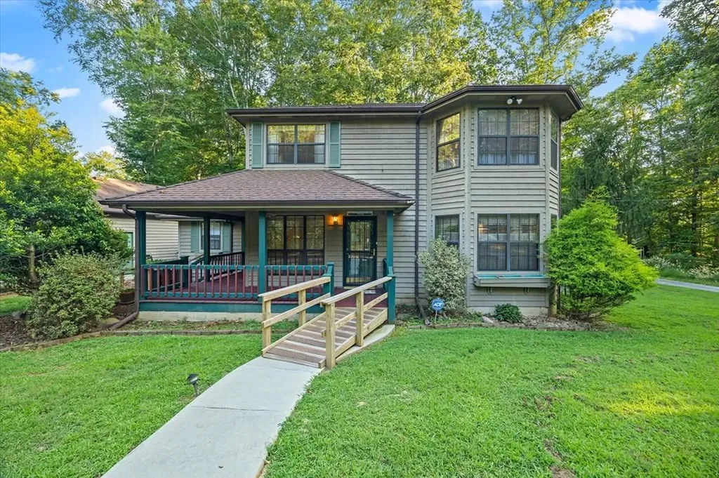 1111 Cherokee Road Byrdstown TN 38549