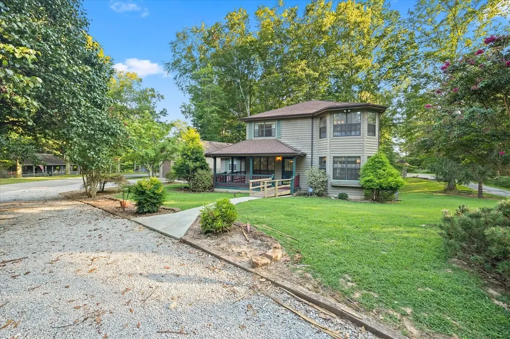 1111 Cherokee Road Byrdstown TN 38549