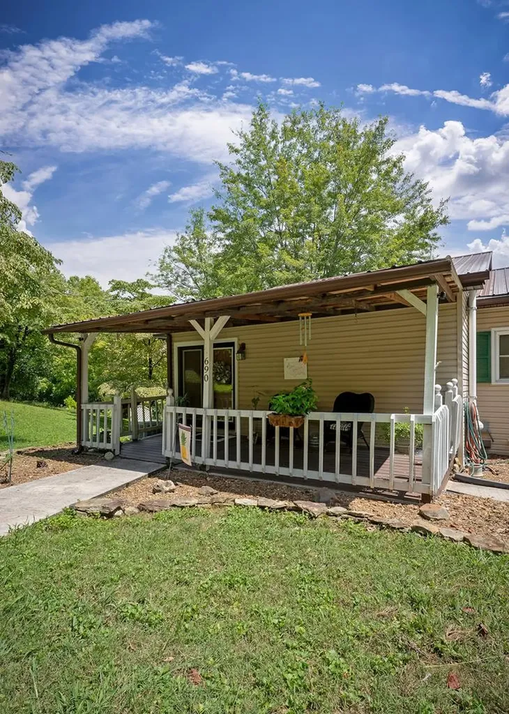 690 Ironwood Avenue Livingston TN 38570