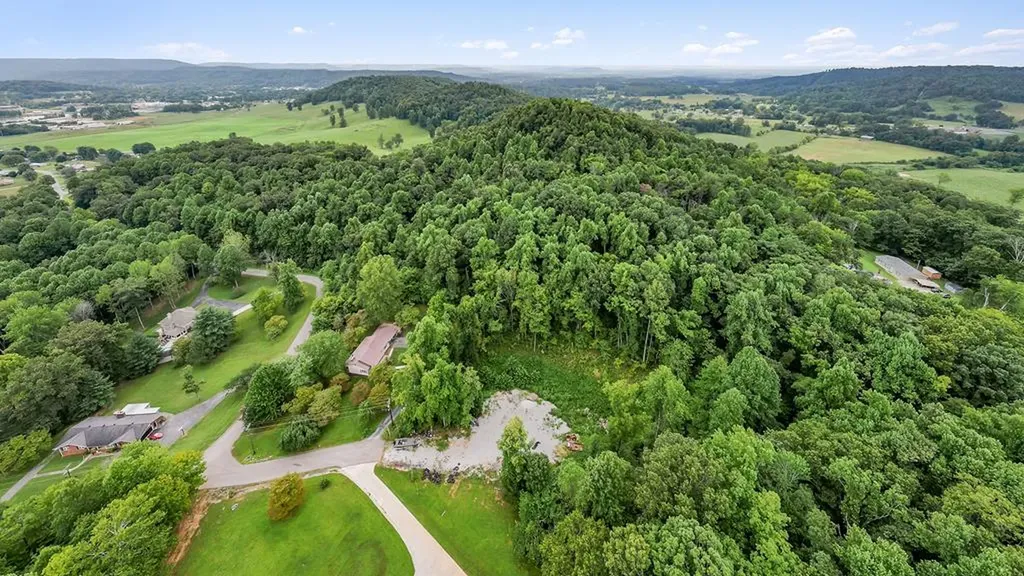 690 Ironwood Avenue Livingston TN 38570