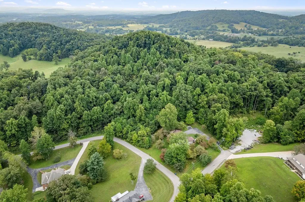 690 Ironwood Avenue Livingston TN 38570