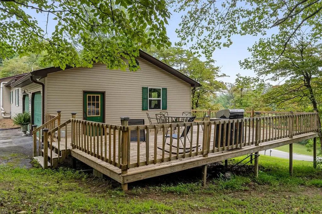 690 Ironwood Avenue Livingston TN 38570