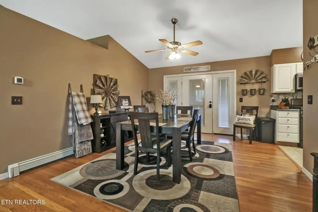 632 Peabody Trail Grimsley TN 38565-5096