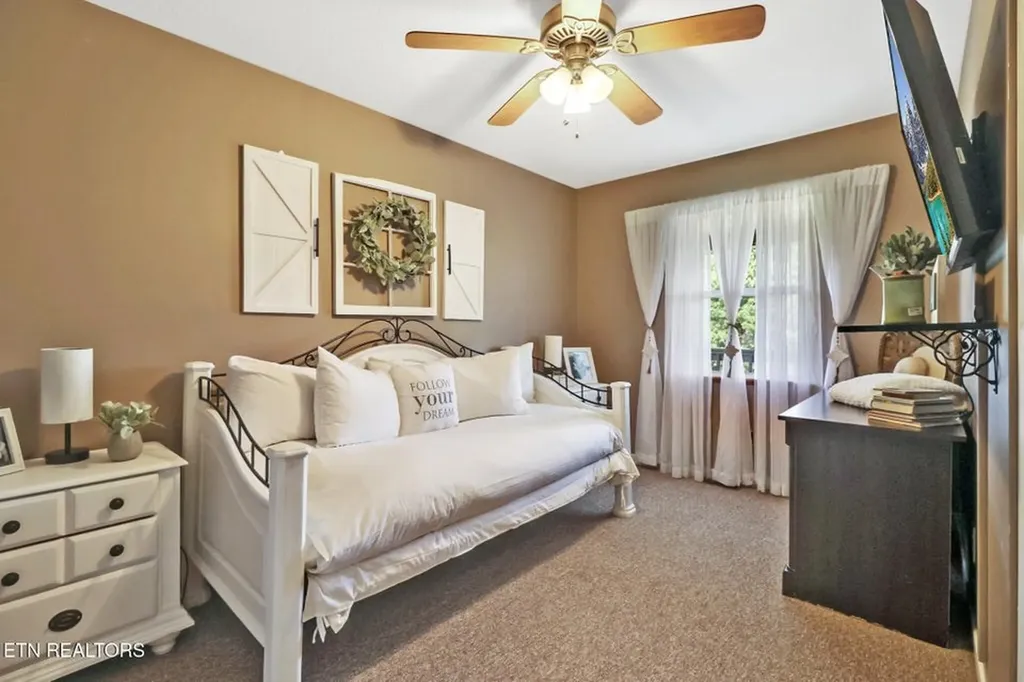 632 Peabody Trail Grimsley TN 38565-5096