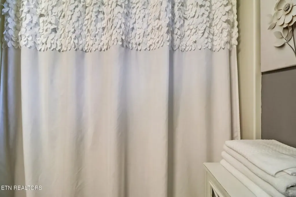 632 Peabody Trail Grimsley TN 38565-5096