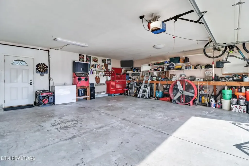 632 Peabody Trail Grimsley TN 38565-5096