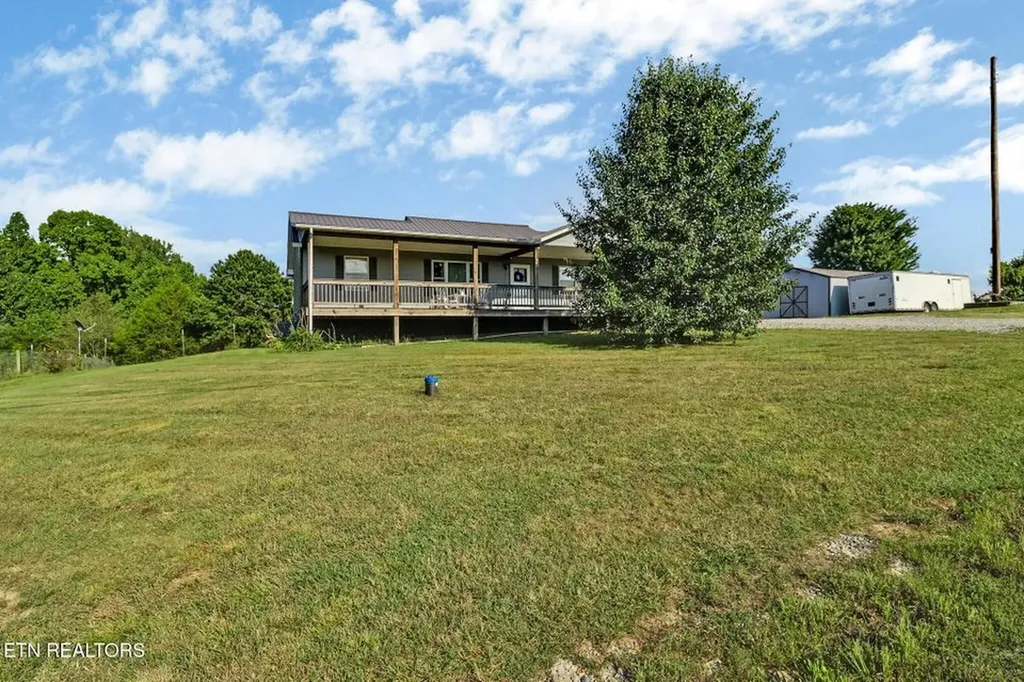 632 Peabody Trail Grimsley TN 38565-5096