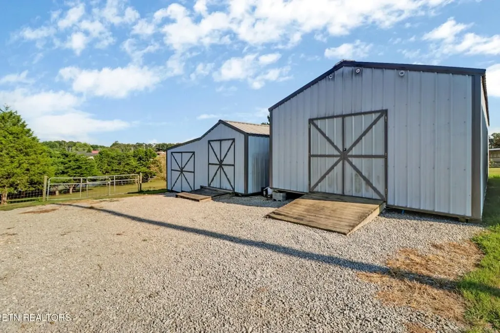 632 Peabody Trail Grimsley TN 38565-5096