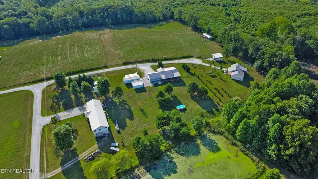 632 Peabody Trail Grimsley TN 38565-5096