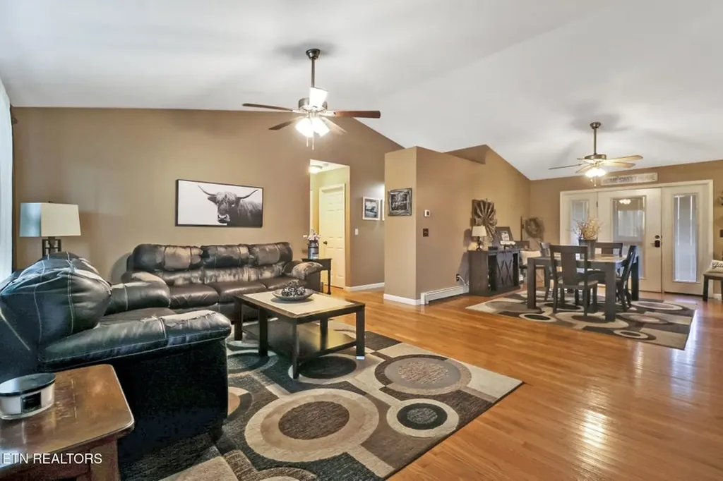 632 Peabody Trail Grimsley TN 38565-5096