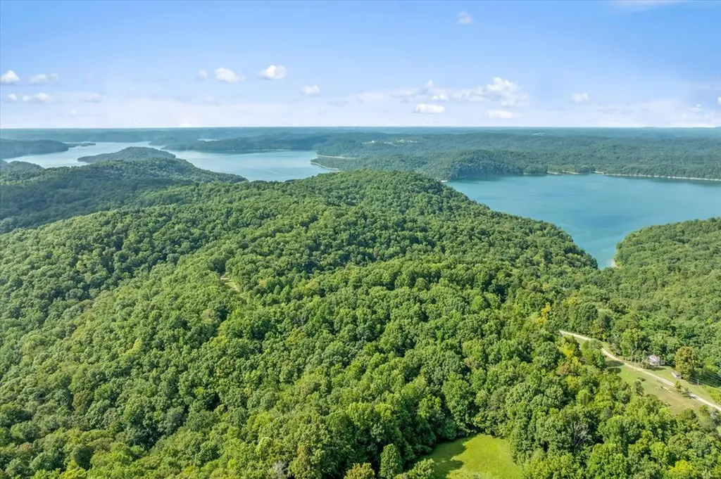 9466 Barnes Ridge Road Monroe TN 38573