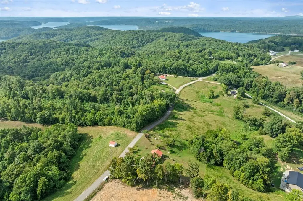 9466 Barnes Ridge Road Monroe TN 38573