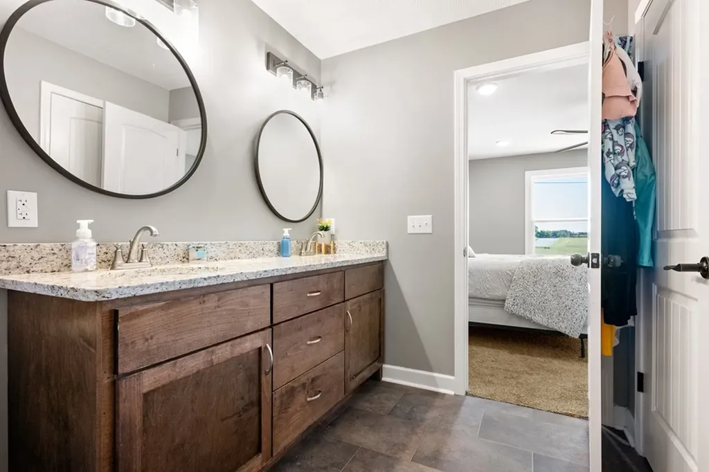 2268 Old Highway 52 Lafayette TN 37083