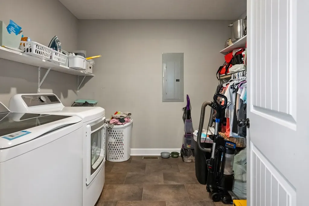 2268 Old Highway 52 Lafayette TN 37083