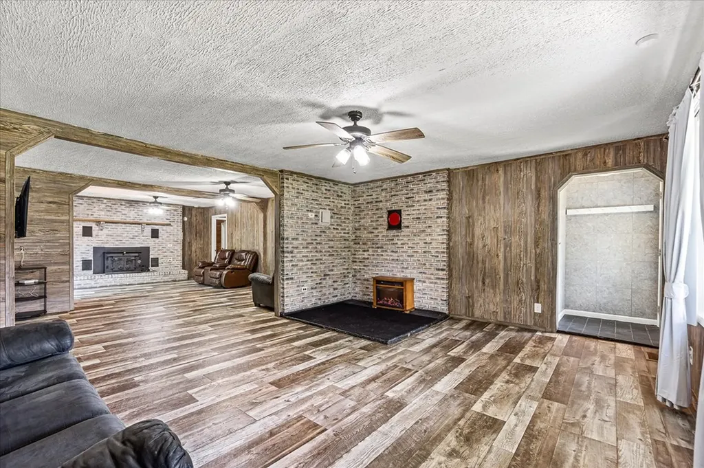 111 Guffey Lane Jamestown TN 38556