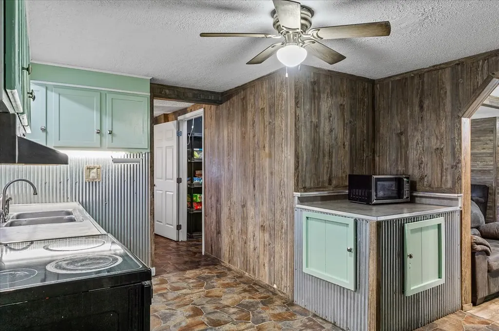 111 Guffey Lane Jamestown TN 38556