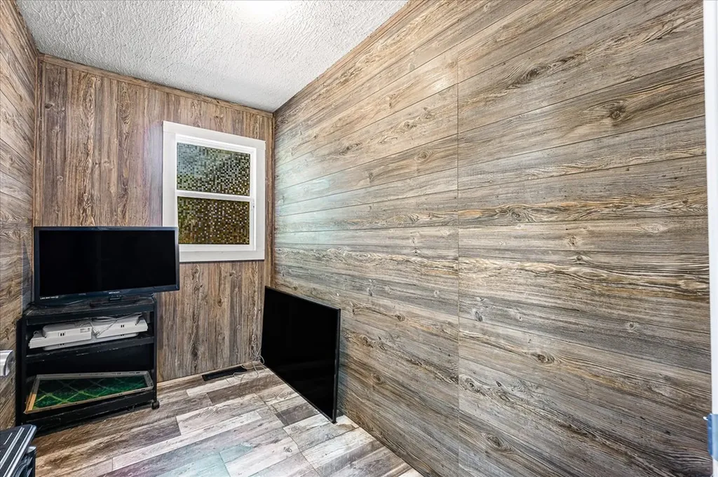 111 Guffey Lane Jamestown TN 38556