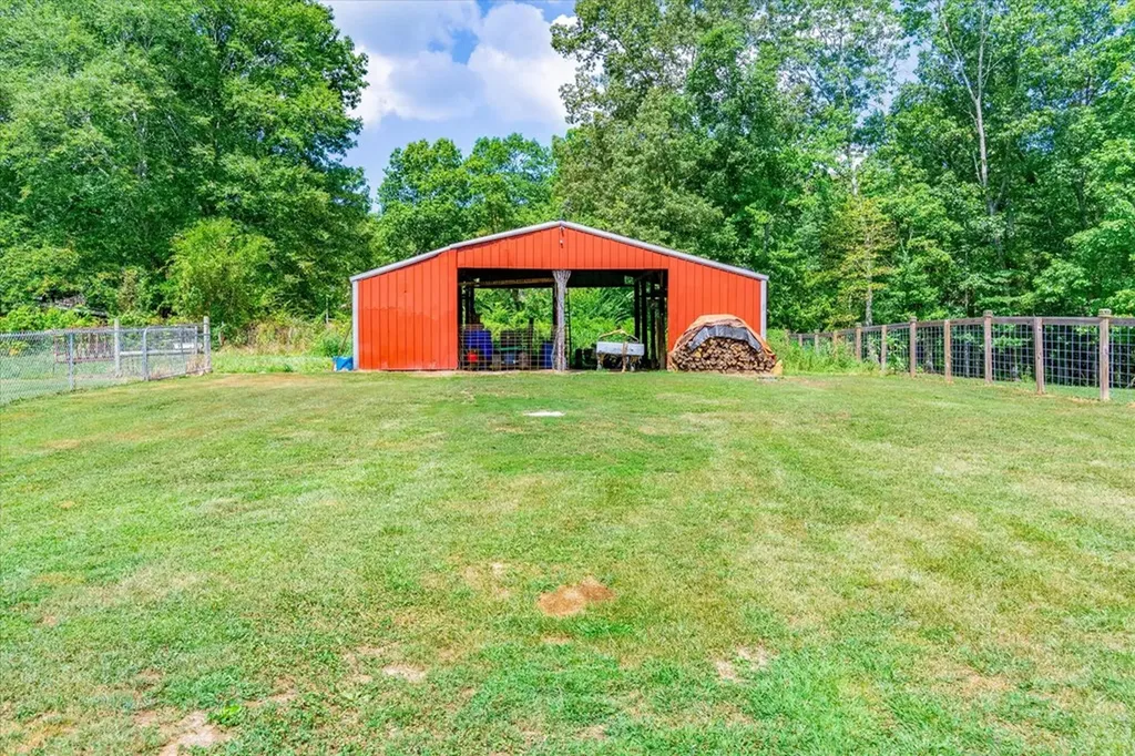 111 Guffey Lane Jamestown TN 38556