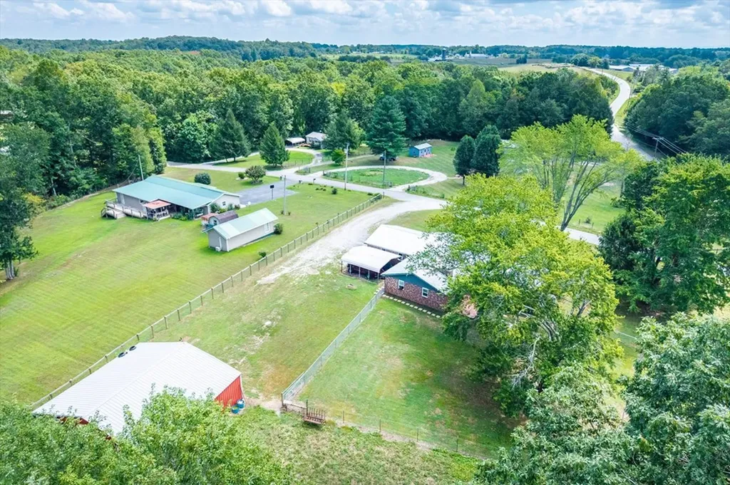 111 Guffey Lane Jamestown TN 38556