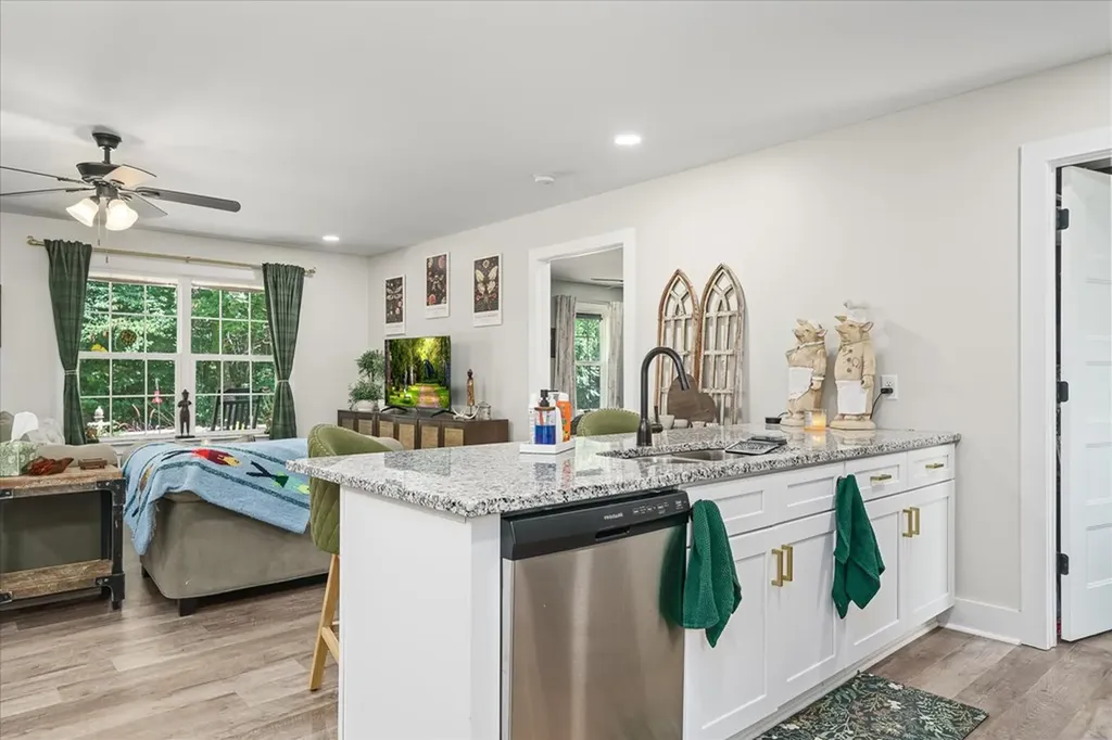 360 Hickory Lane Sparta TN 38583