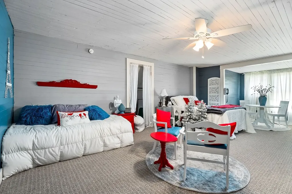 107 N Main Street Sparta TN 38583