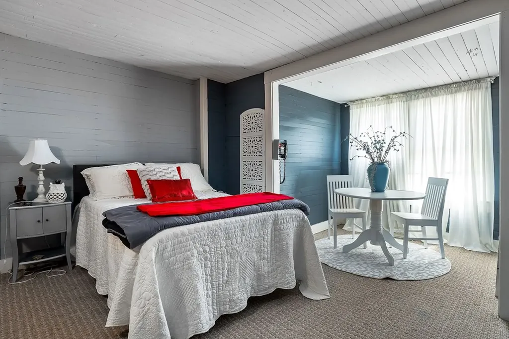 107 N Main Street Sparta TN 38583