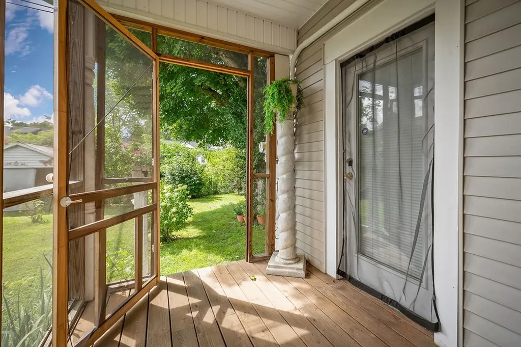 107 N Main Street Sparta TN 38583