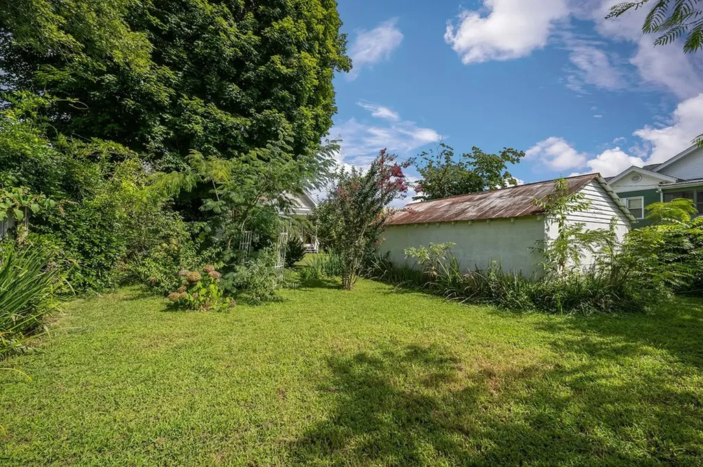 107 N Main Street Sparta TN 38583