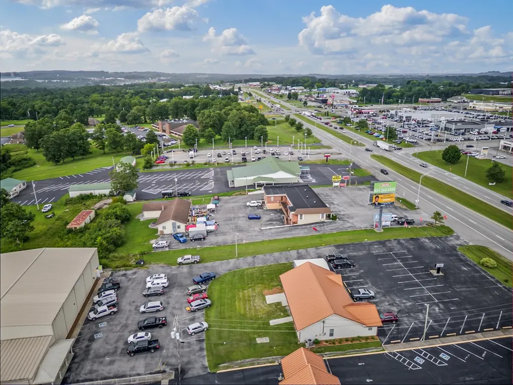 2627 N Main Street Crossville TN 38555
