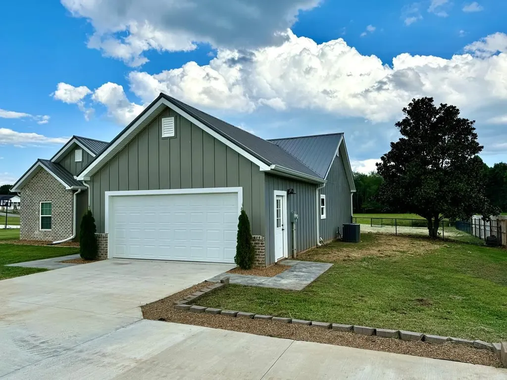 2955 Rickman Road Rickman TN 38580