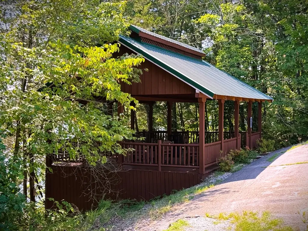 7D Bald Eagle Lane Hilham TN 38568