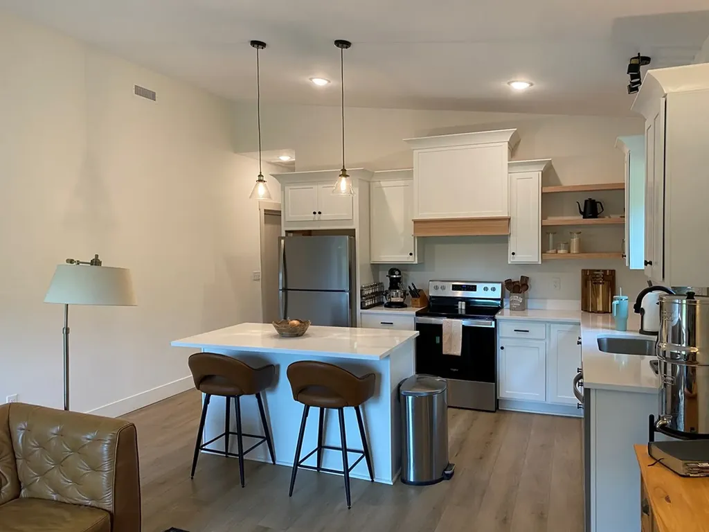 1585 Rock Springs Buffalo Valley TN 38548