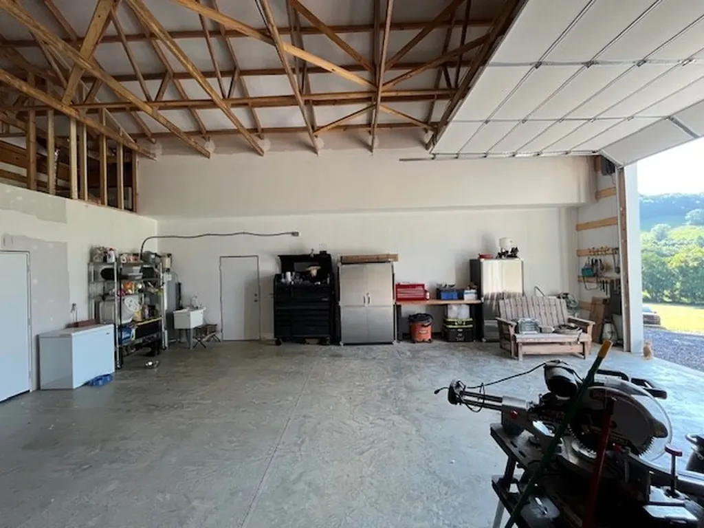 1585 Rock Springs Buffalo Valley TN 38548