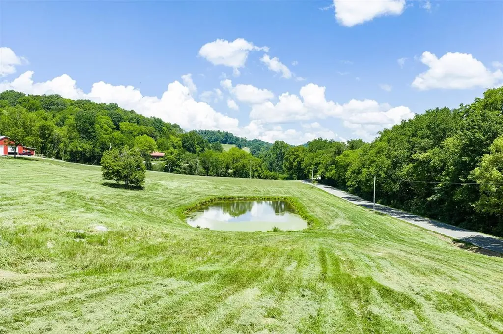 1585 Rock Springs Buffalo Valley TN 38548
