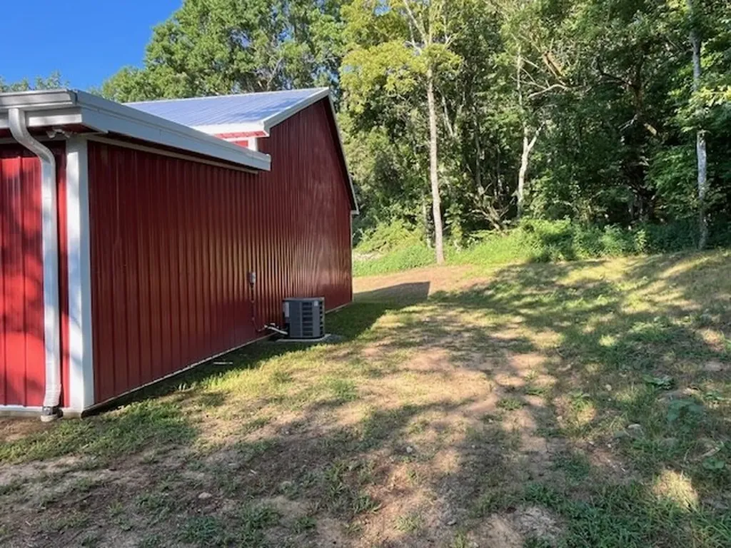 1585 Rock Springs Buffalo Valley TN 38548