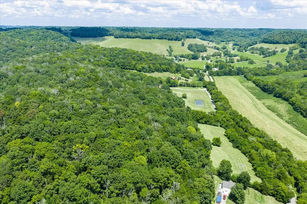 1585 Rock Springs Buffalo Valley TN 38548