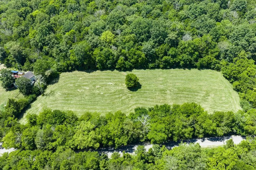 1585 Rock Springs Buffalo Valley TN 38548