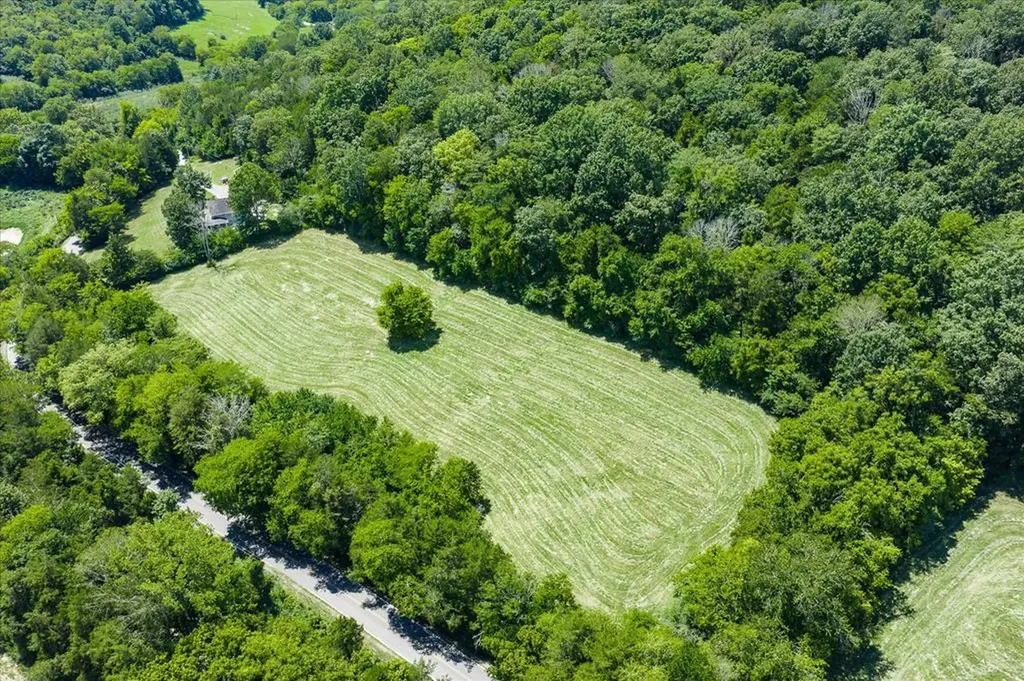 1585 Rock Springs Buffalo Valley TN 38548