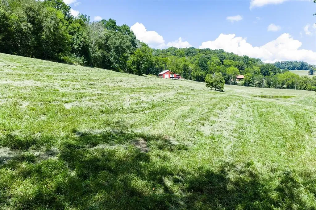 1585 Rock Springs Buffalo Valley TN 38548