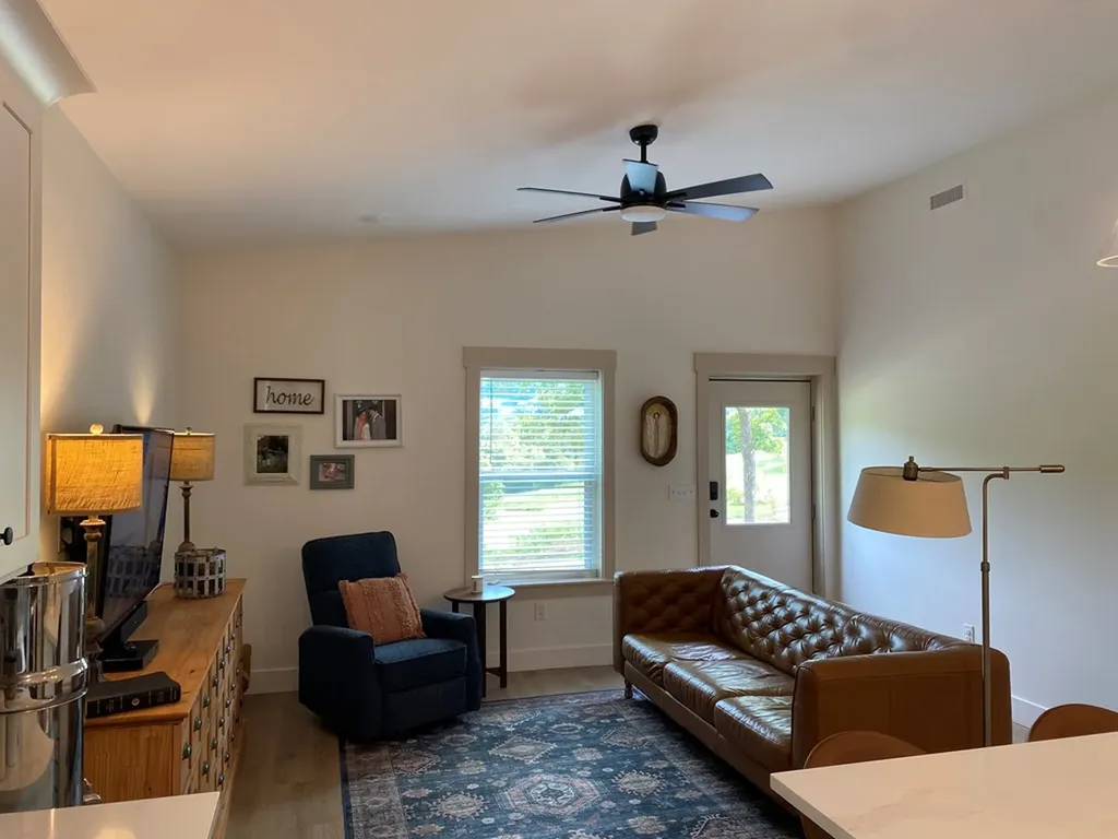 1585 Rock Springs Buffalo Valley TN 38548