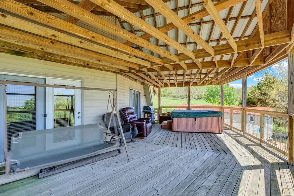 355 Dillon Gribble Road Sparta TN 38583