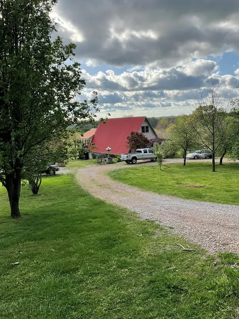 355 Dillon Gribble Road Sparta TN 38583