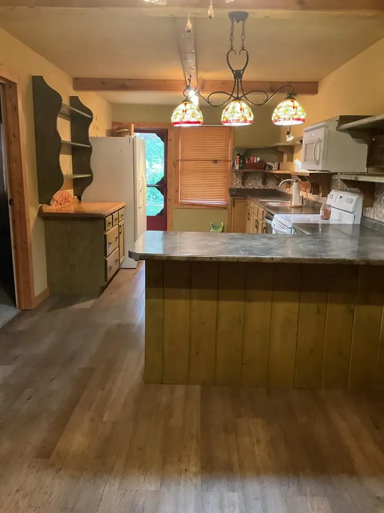 355 Dillon Gribble Road Sparta TN 38583