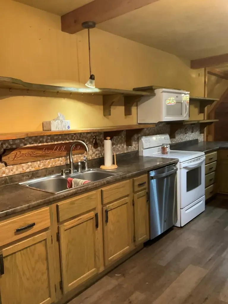 355 Dillon Gribble Road Sparta TN 38583