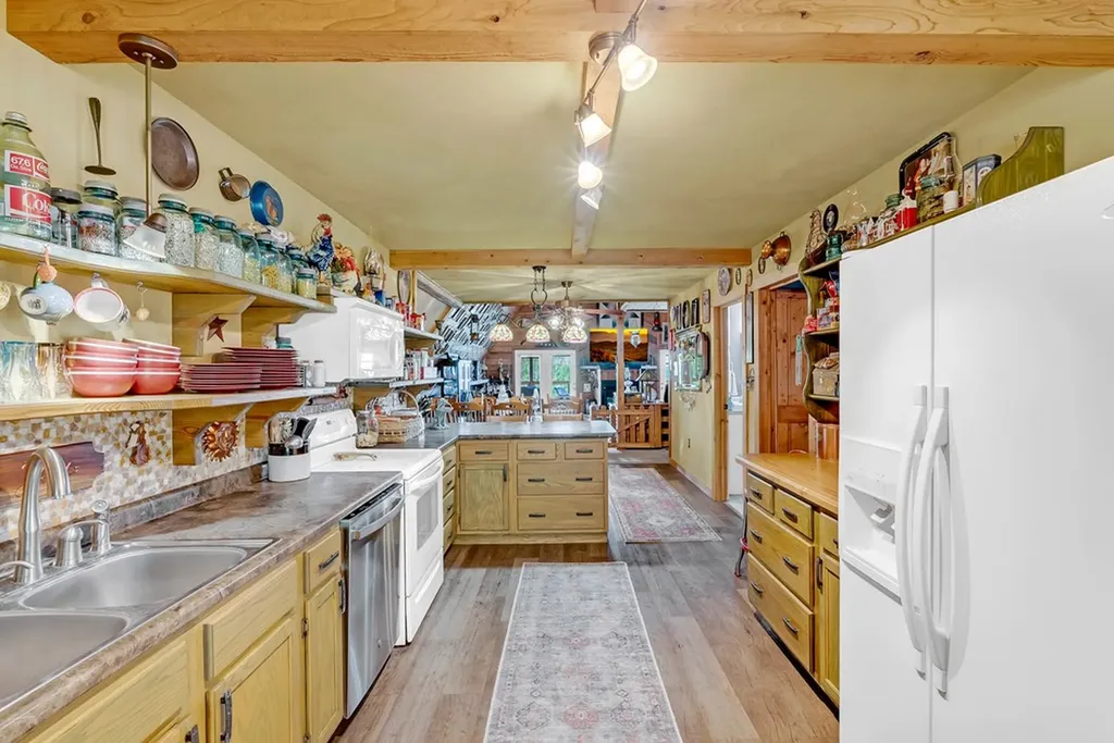 355 Dillon Gribble Road Sparta TN 38583