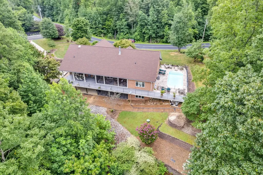 1005 Riverwatch Trace Sparta TN 38583