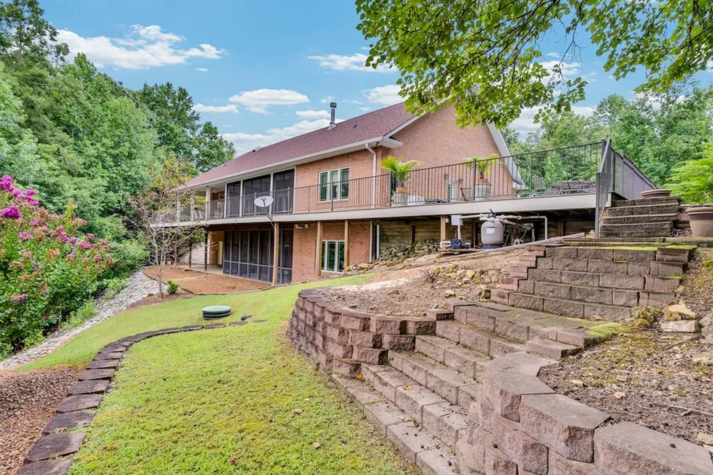 1005 Riverwatch Trace Sparta TN 38583